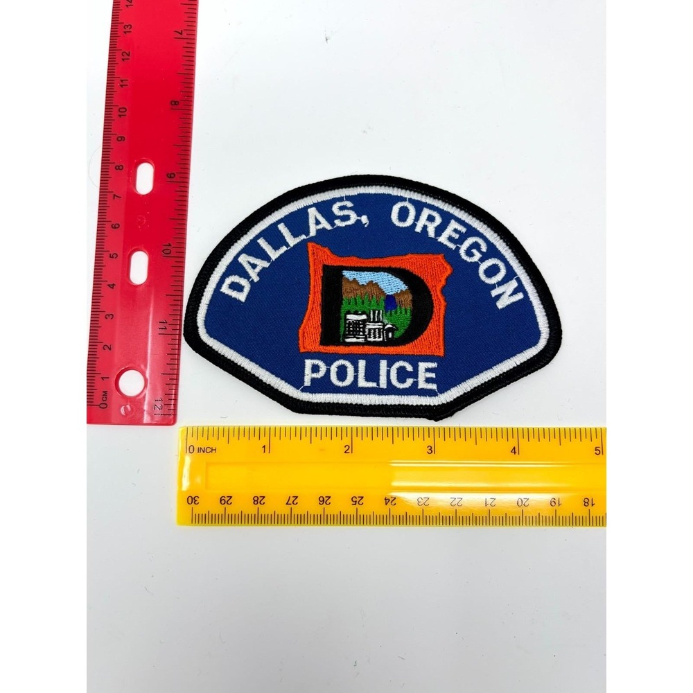Vintage Dallas Oregon OR Police Department Shoulder Patch - Picture 1 of 2